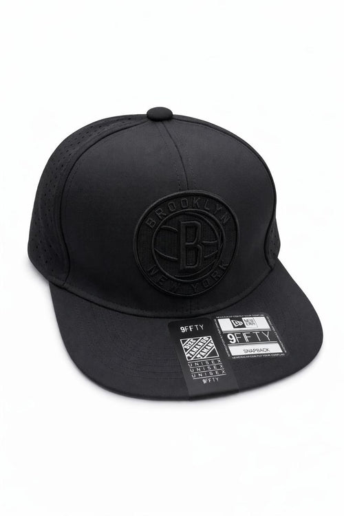 GORRA PLANA BROOKLYN NEGRA
