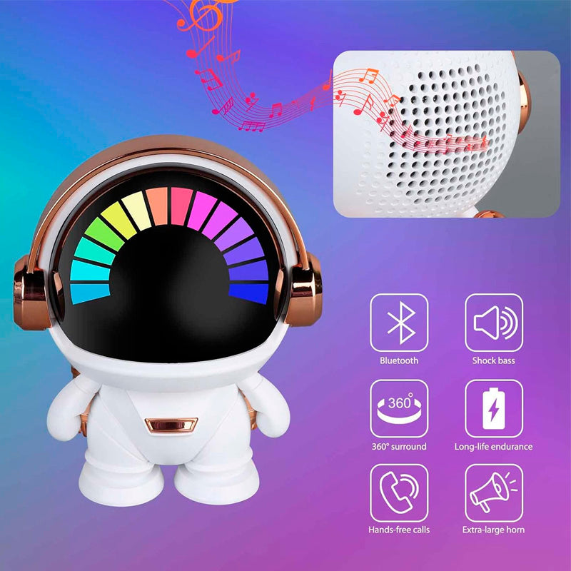 Astronauta con Parlante K-29 🎵🔊